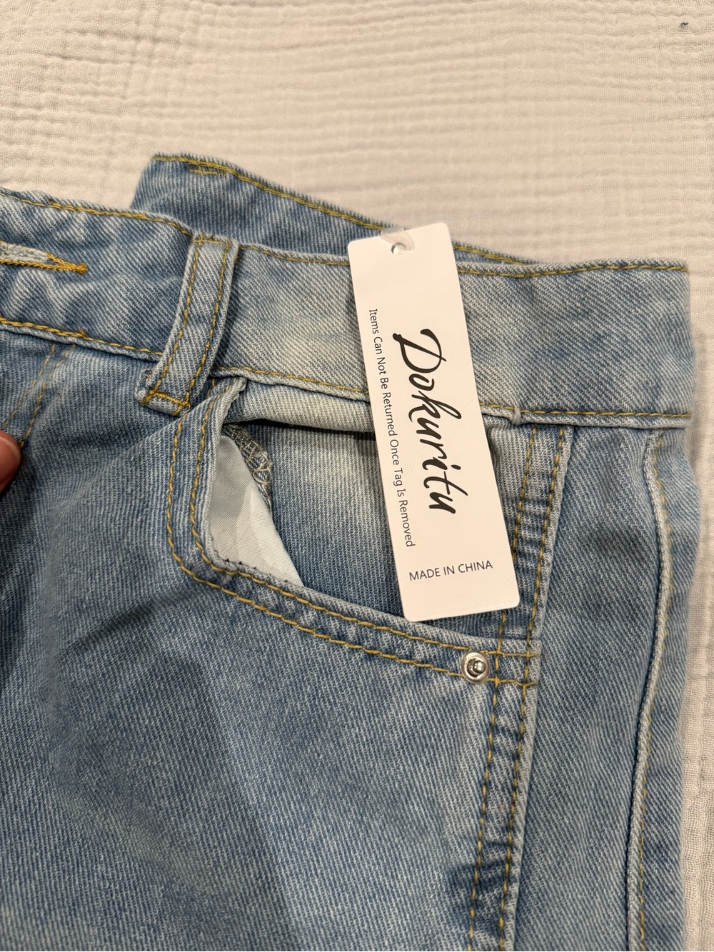 Light Blue Jeans - Picture 2 of 5